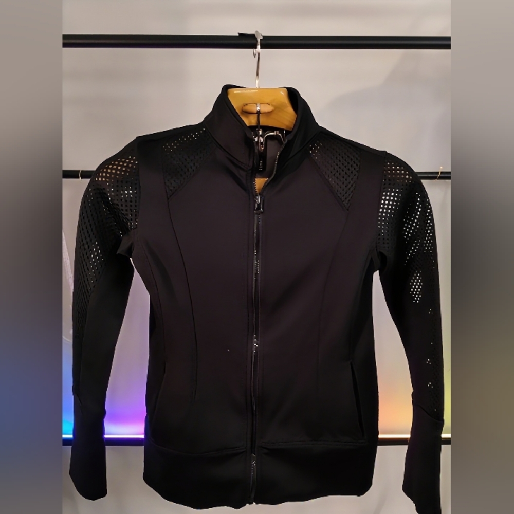 90 Degree by Reflex Women’s S Black Perforated Yoga Full Zip Stretch Jacket